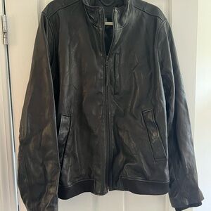 Men’s XL Vince Black Leather Jacket - Classic Minimalist Design